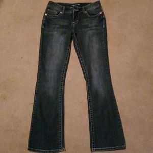 Maurices jeans
